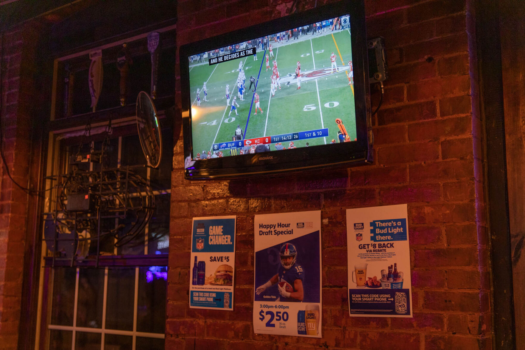 COVID keeps football fans at bay for big Sunday night game